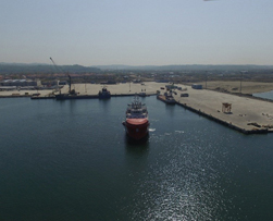Açık Deniz Destek Gemisi “Vos Prince” IC Karasu Port’a Uğrak Yaptı